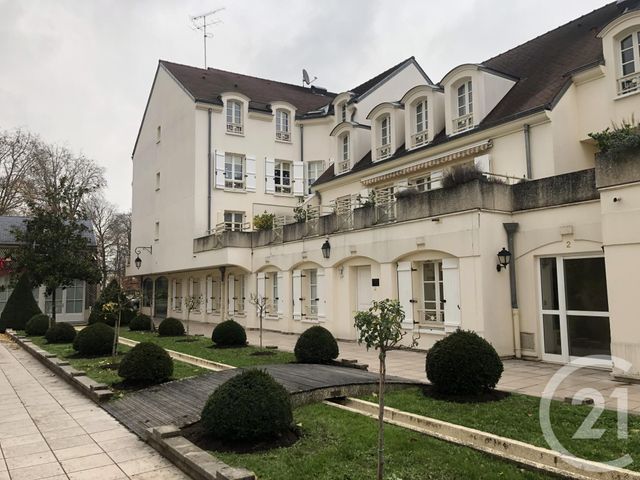 Appartement F5 à louer - 5 pièces - 85,10 m2 - L Isle Adam - 95 - ILE-DE-FRANCE