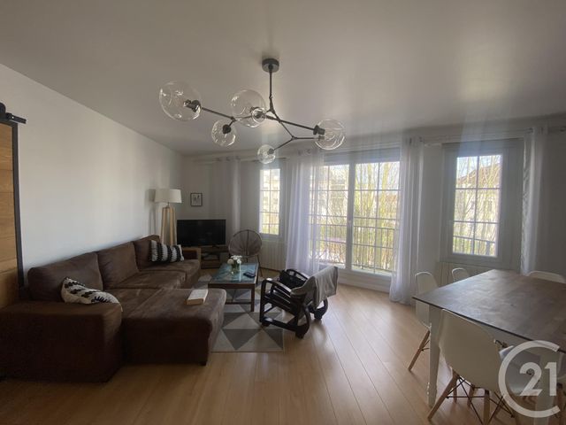 Appartement à vendre - 2 pièces - 59,15 m2 - Cergy - 95 - ILE-DE-FRANCE